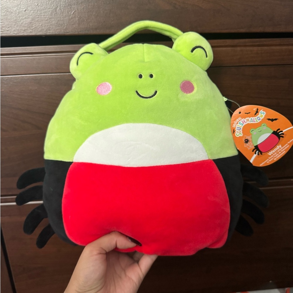 Squishmallows Green and Red Frog Halloween Plush Bucket 🎃👻